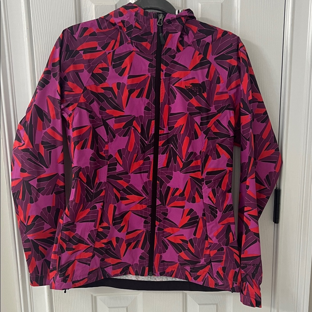 The North Face Women's Vibrant Patterned wind Jacket